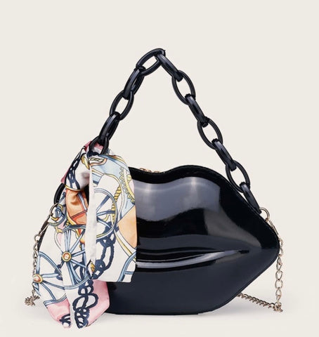 Lip shoulder bag